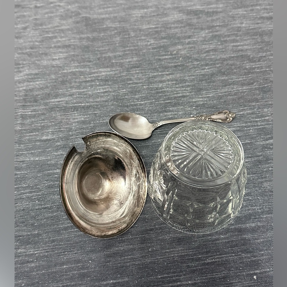 Vintage Cut Glass & Silver Plated Lid Condiment Sugar Dish with Spoon - Picture 4 of 6